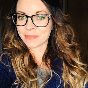 Meet your Posher, Liz